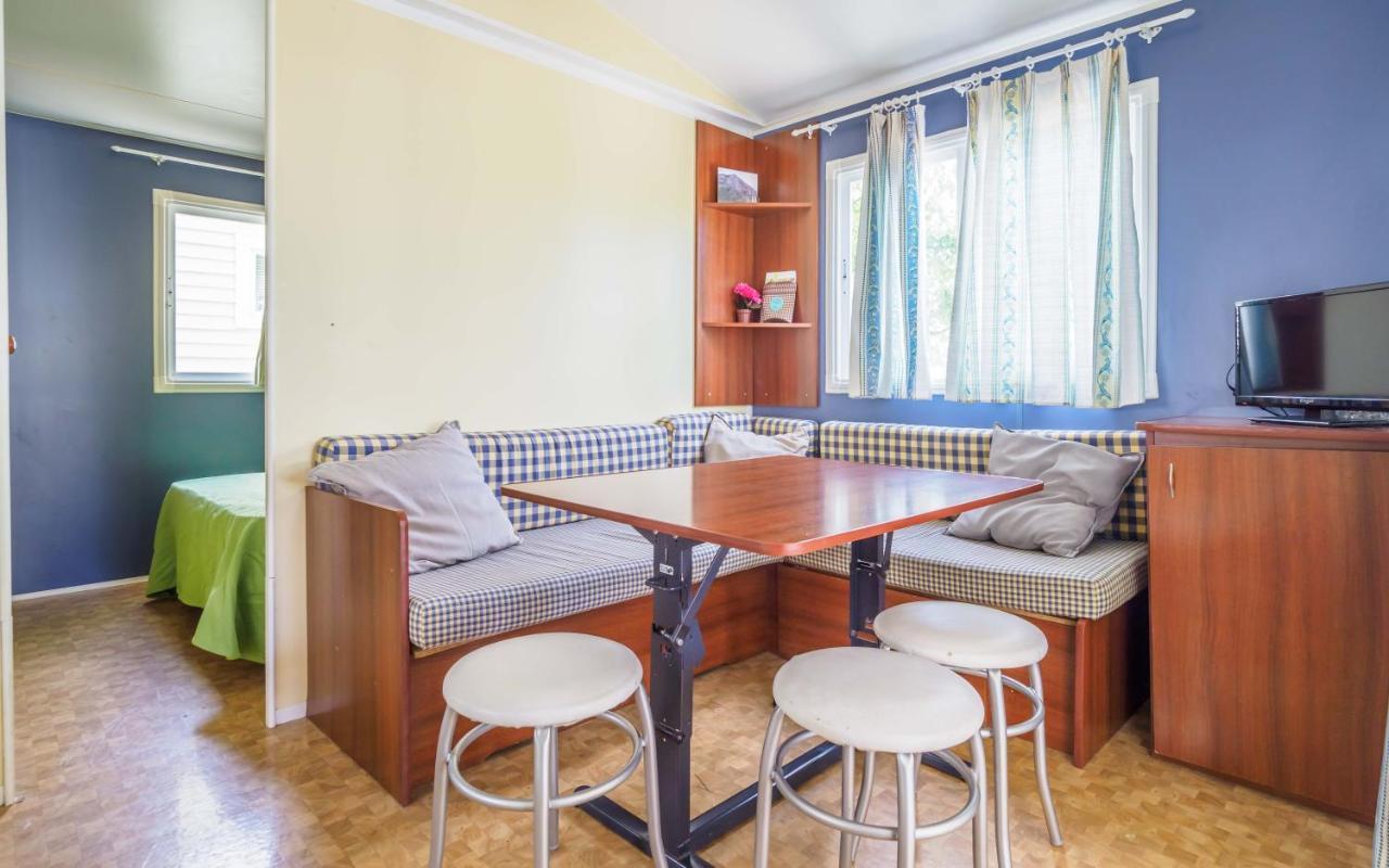 Camping Alberg Municipal Tivissa Esterno foto